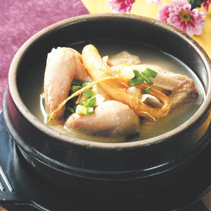 093 SamGeh Tahng (Ginseng Chicken Soup)
