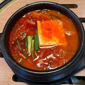 58 Kimchee Jeyook Bokeum (辣泡菜炒豬肉)