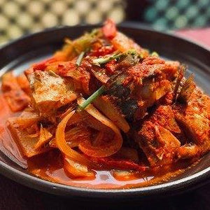 69 GoDeungUh Kimchee Jorim（泡菜炆青花(鯖)魚）