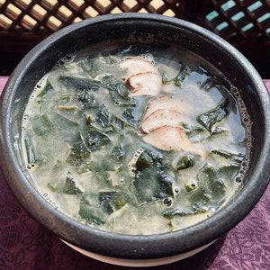 098 MiYuk BuhSuht DeulGgeh Tahng (Seaweed & Mushroom in Perilla Seed Soup)